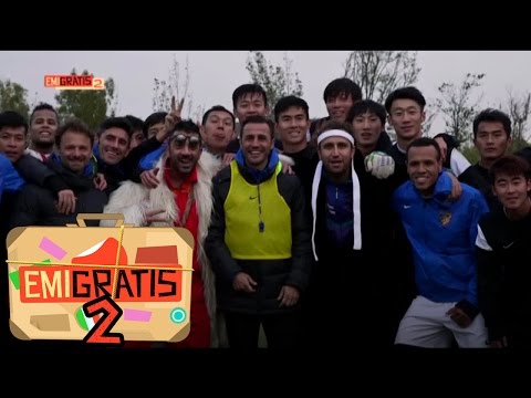 Emigratis 2 - Pio e Amedeo battono cassa con Fabio Cannavaro