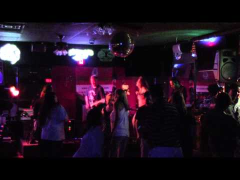 20150814 2354 MVI 0666 I'll Be Around Spinners - J Powers Band - Hoopers