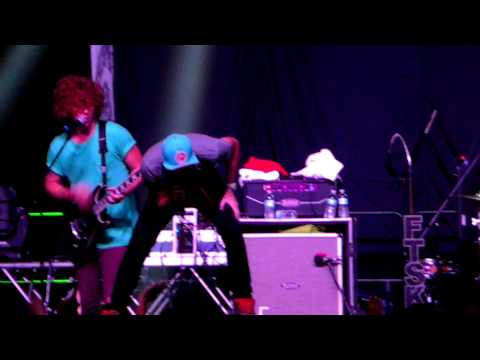 Whoa Oh! (Me vs. Everyone) - FTSK 8.19.12  (part 2)