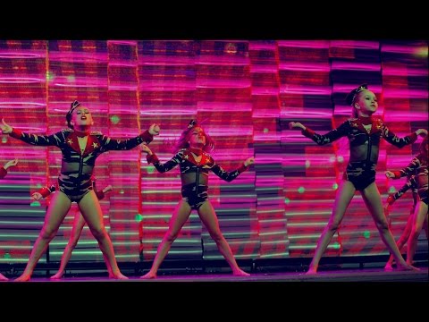 Club Dance Studio - Salute