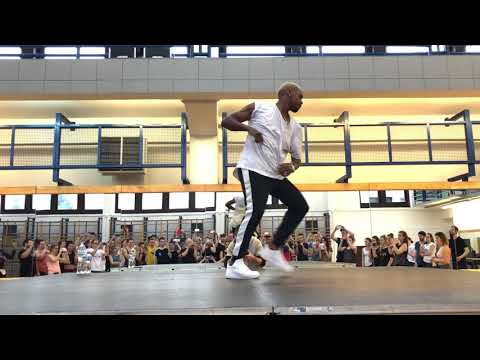 Yoandy Villaurrutia Salsa Footwork workshop YoyoFlow Krakow Poland 2018