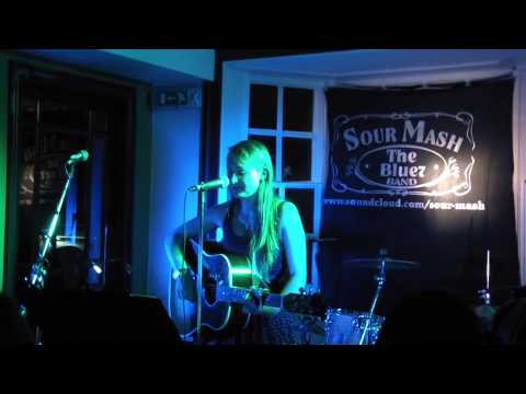 Tammy Davis - Collide (Filmed at The Royal Oak, Gnosall 23/11/2012)