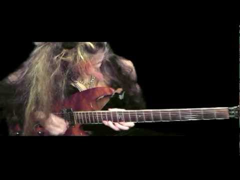 THE GREAT KAT WORLD'S FASTEST GUITAR SHREDDER-FINGER CLOSE-UP on FLIGHT OF THE BUMBLE-BEE