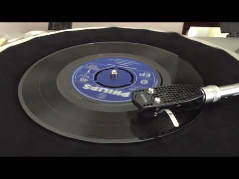 Latha Walpola: Pethum Mallaki (Film: Hathara Denama Soorayo)