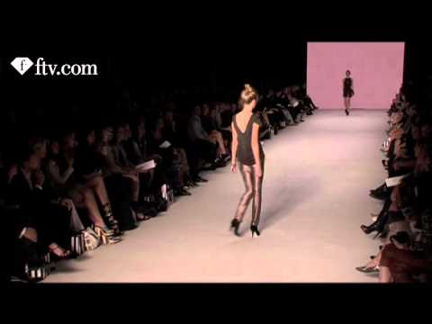ROSEMOUNT AUSTRALIA FW 2010 - Ruby Smallbone runway