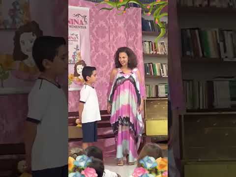 Pré Lançamento do livro "A menina que engolia sementes"