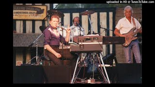 Jerry Lee Lewis - Money (live) Knotts Berry Farm CA, USA Show 1, 1990