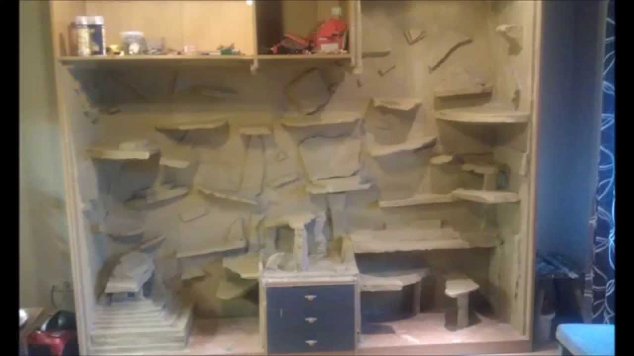 Terrarium gebaut aus einem Kleiderschrank