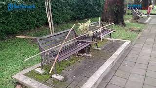 Download lagu Akibat Video Viral Remaja Bermesraan, Pemkot Malang Mempalang Bangku Taman Ijen mp3 Download lagu Akibat Video Viral Remaja Bermesraan, Pemkot Malang Mempalang Bangku Taman Ijen mp3