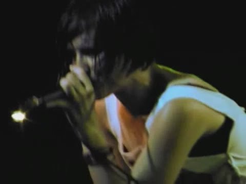 Tsunami Bomb "Safety Song" LIVE  (The Show Must Go Off!)