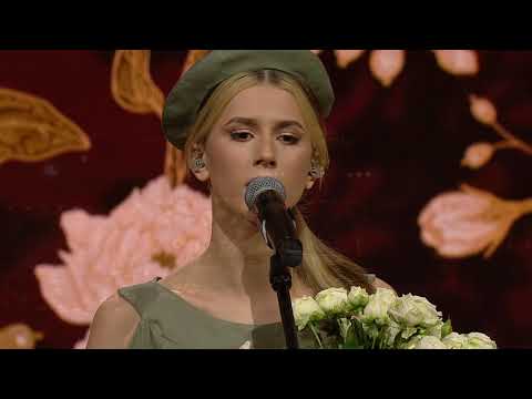 ROKSANA WĘGIEL/ ROXIE - ROZKWITAŁY PĄKI BIAŁYCH RÓŻ