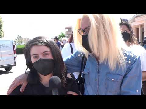 Agliana: centinaia di persone ai funerali di Luana D'Orazio