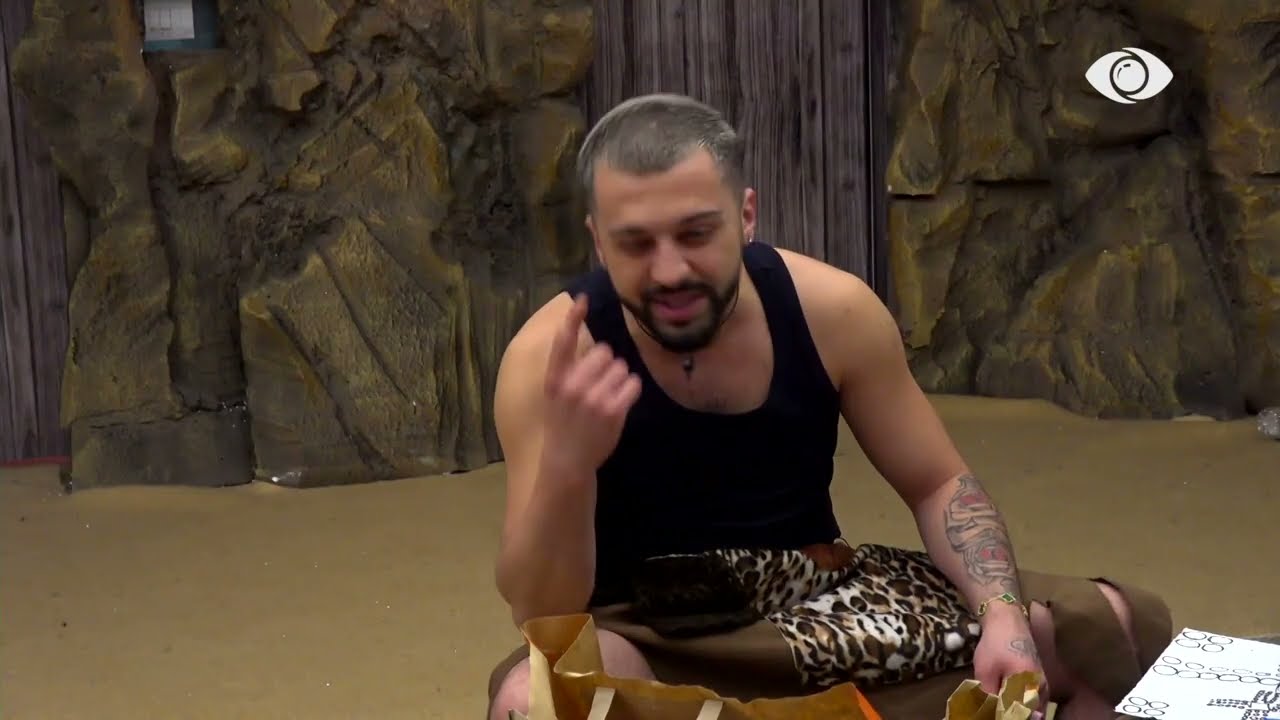 “Ti me Eglin mund të krijosh diçka”/ Gjesti-G Banit: Ndihem keq për atë të rrobave që më tha Rozana