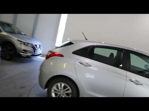 Hyundai i30 1.6 Crdi Active Blue Drive - Image 2