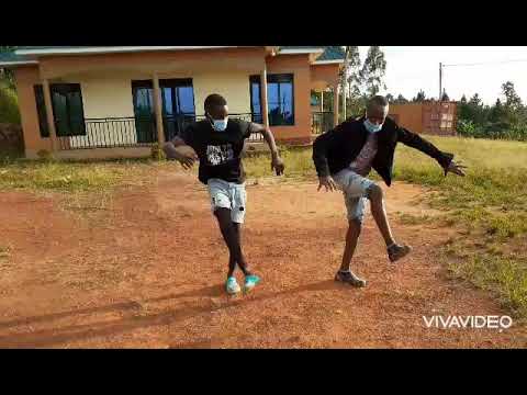 This dance crew #tonafuya by kataleya and kandle