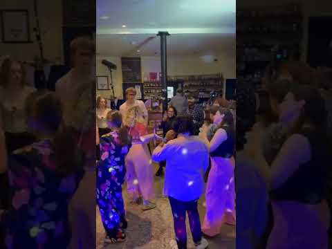 DJ Laura Mac video.