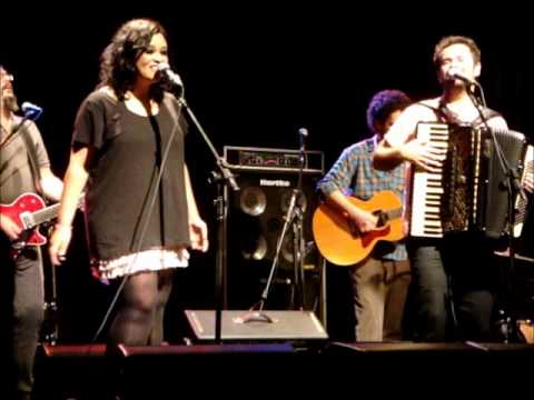 Marcelo Jeneci e Tulipa Ruiz - Pra Sonhar
