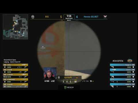 syrsoN teases the crowd