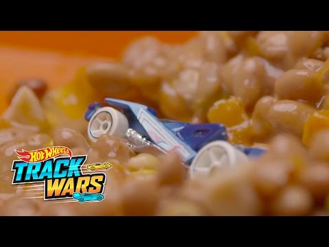 Бегство из школы | Track Wars | Hot Wheels