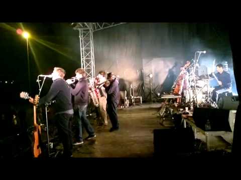 Les Hurlements D'léo - Bordel de luxe live