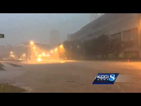 Street flooding in downtown Des Moines