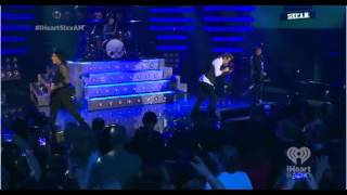 Sixx: A.M. - Stars (Live)