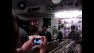 Maximo Park - Hips and Lips Acoustic.