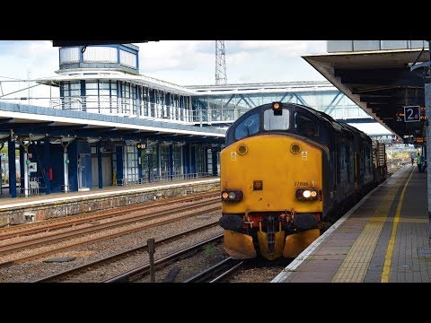 DRS 37606 & 37218 thrash through Ashford Int'l. 29/08/17