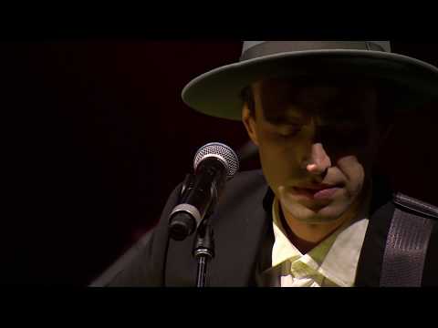 Finn Andrews performs Nobody Gets What They Want Anymore by Marlon Williams