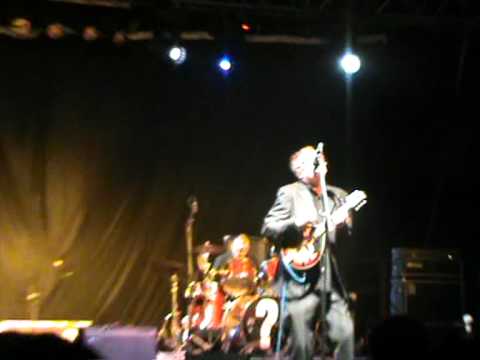 Siniestro Total. X LECHUROCK 3-9-2.011