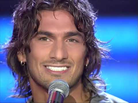 Hugo Salazar canta 17 Primaveras