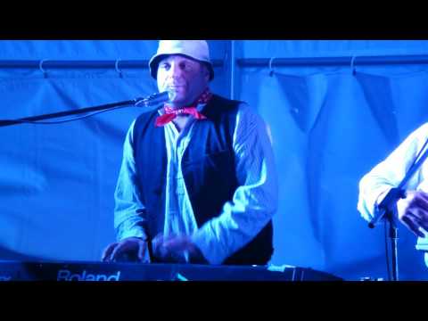 THE WURZELS - THE MARROW SONG - SEPT 9, 2010