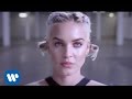 Anne-Marie - Karate