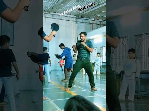 This Front Feint Kick | Can Knock Out Your Opponent!⚡ #striker #viralvideo #taekwando  #explorepage