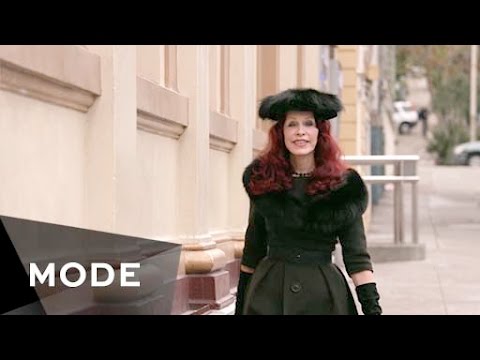 Ich bin ein Vintage-Kleiderhändler | Hinter den Kulissen ★ Glam.com