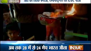 Phir Bano Champion: Kanpur fans pray in temple for Team India