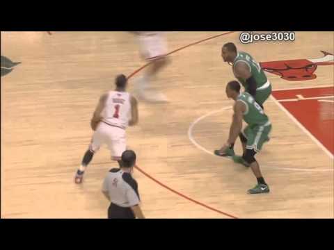 Derrick Rose Crosses Rajon Rondo [HD]