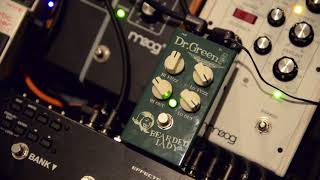 Video thumbnail for Ashdown "Bearded Lady" Bass Fuzz Demo by Andy Bassist