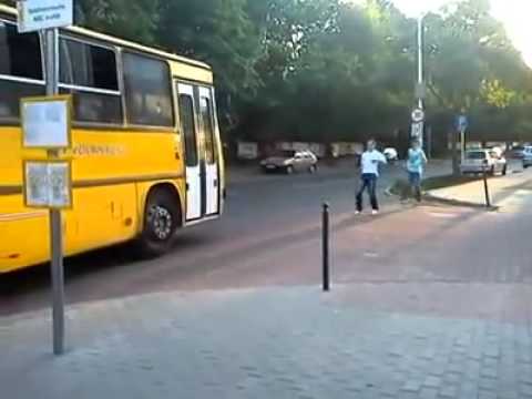 Buszsofőr szivatás 2012 Lol