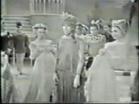 Carol Burnett - Shy (1964 Version)