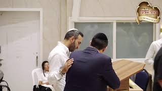 הצטרפו אלינו להקפות שניות‼️‼️ עם הרב יוסף חיים גבאי שליט"א (הרב יוסף חיים גבאי) - התמונה מוצגת ישירות מתוך אתר האינטרנט יוטיוב. זכויות היוצרים בתמונה שייכות ליוצרה. קישור קרדיט למקור התוכן נמצא בתוך דף הסרטון