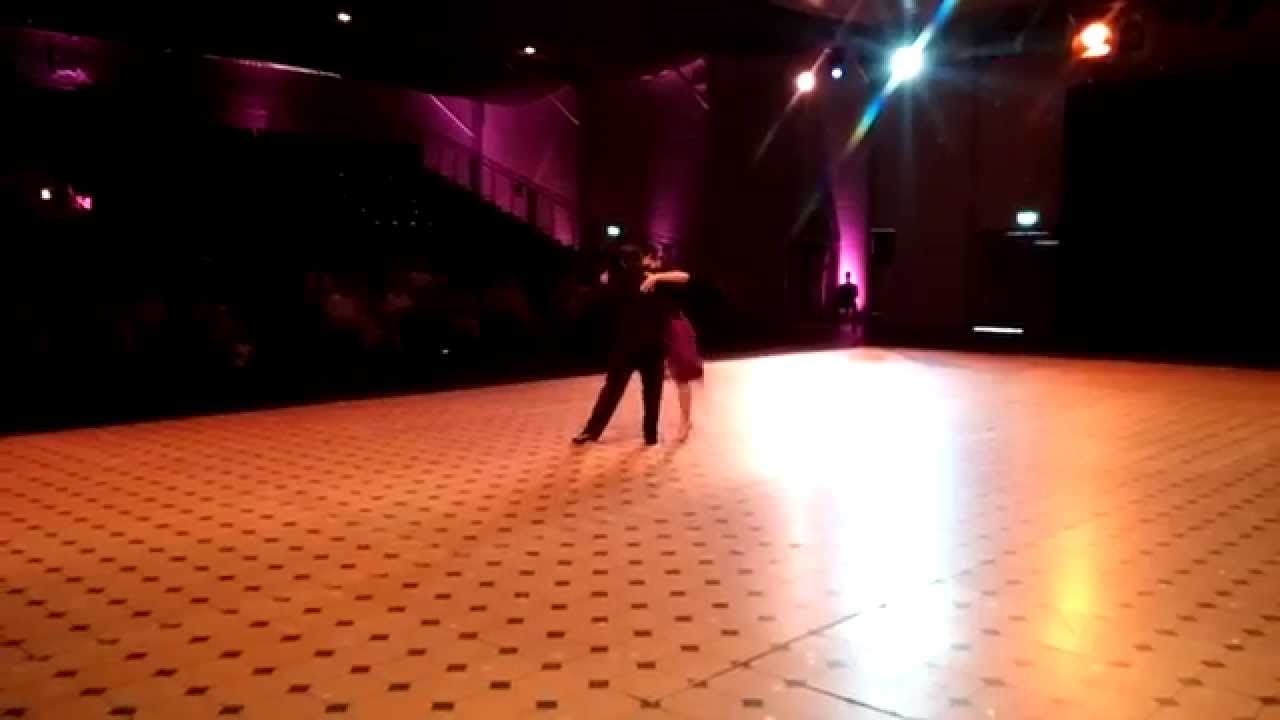 John Zabala y Delphine Blanco 1/4 Bar exposición Tango (Freiburg - Alemania)