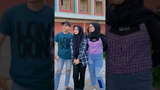 Download lagu Story Wa TikTok Lagu ilir 7 Cinta Terlarang,Akan Di Cover Dwi Septiani Anisa Anaknya Mang Kemi 2022, mp3