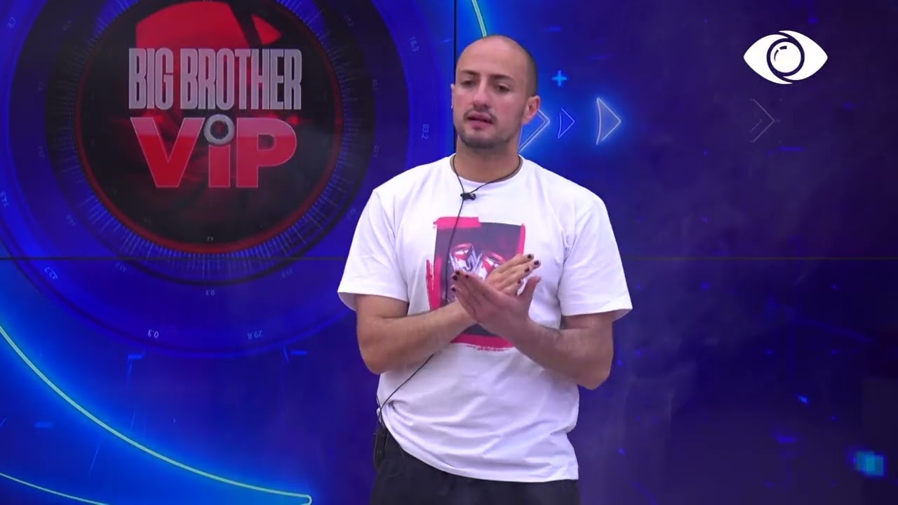 Çfarë përmban zarfi i kuq, banorët tregojnë dyshimet e tyre