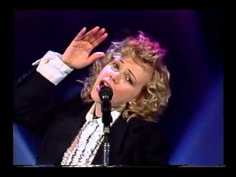 Martine St-Clair ''Danse avec moi'' Live - 1993 -