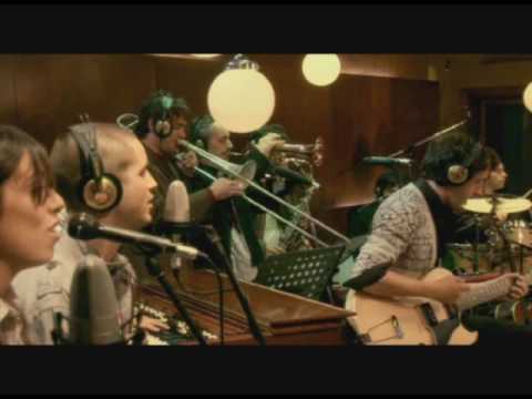 Ivan Noble - Dame un Motivo. Video Oficial