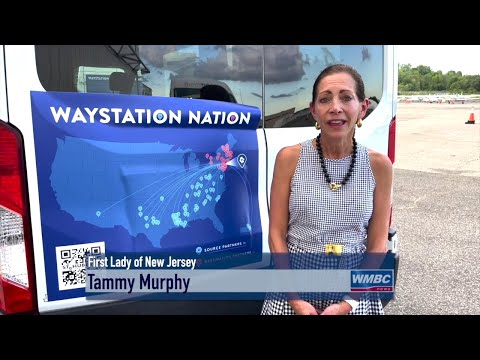 NJ First Lady Tammy Murphy & Pet Airlift At Morristown Airport