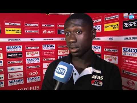 Derrick Luckassen leert van Marco van Basten te koppen