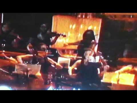 [HD] American Idol 2013 Episode 27 - Finalist Competition - Top 5 - Amber Holcomb - April 17, 2013_2