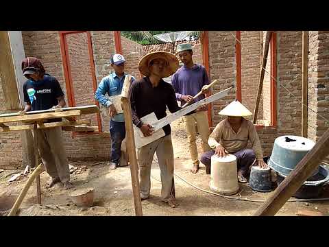 Video lucu lifsing bangunan